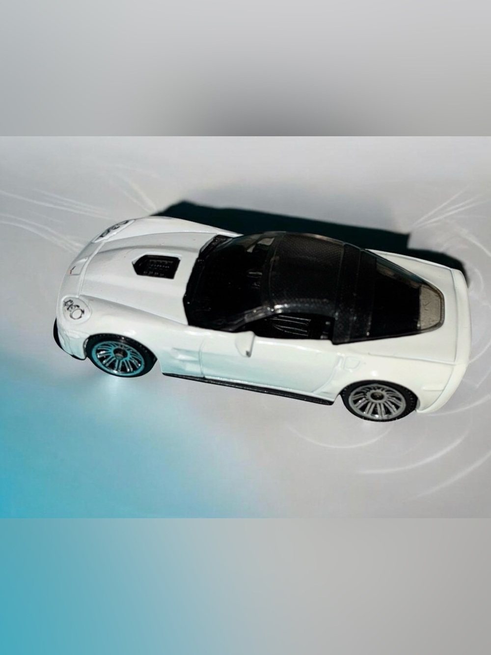 Matchbox White Corvette C7 Stingray